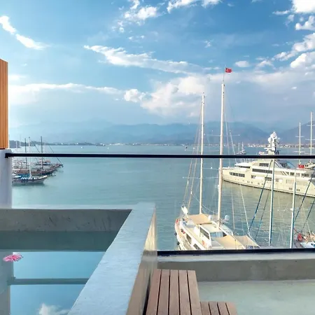 Hotel Harbour 2*