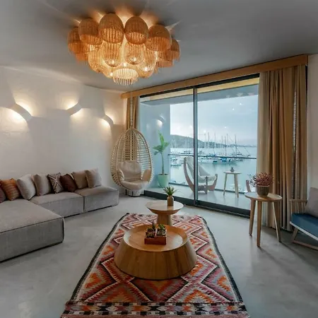 Harbour Hotell 2*